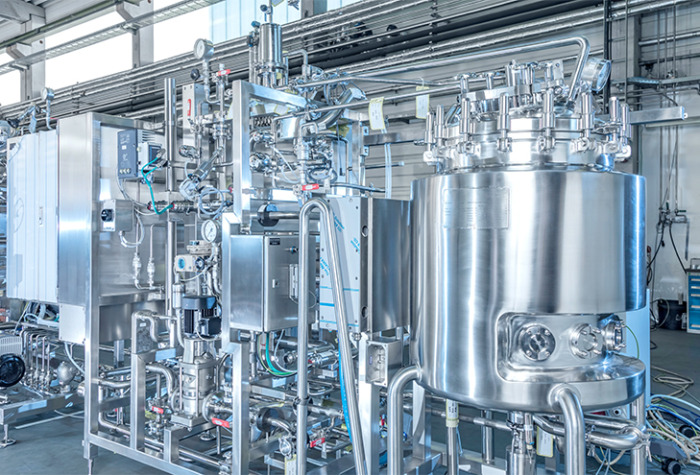 Skid with large production tank in ZETA workshop