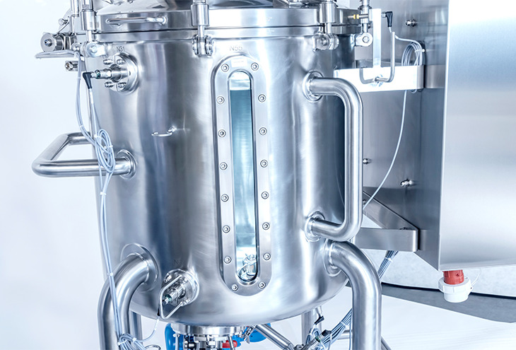 Small tank with glass window, front view